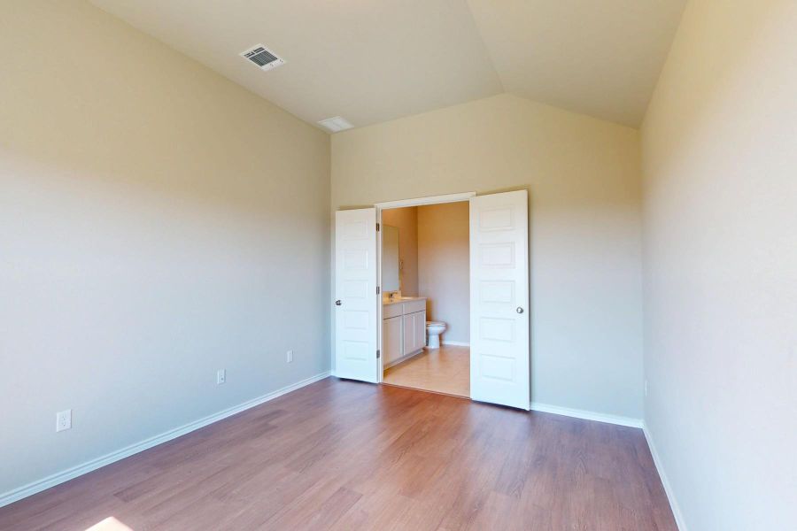Spacious, unfurnished interior of a new home in Carillon, Manor (Image 33).