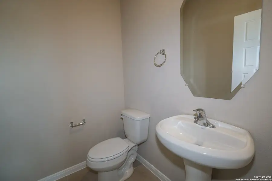 Furnished interior view inside a new home in Park Place, New Braunfels (Image 5).