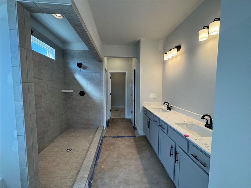 Image 31 of a home in Rosewood Lake Preserve.