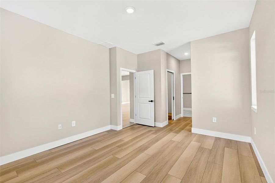 Spacious, unfurnished interior of a new home in , Port Charlotte (Image 43). Spacious, unfurnished interior of a new home in , Port Charlotte (Image 43).