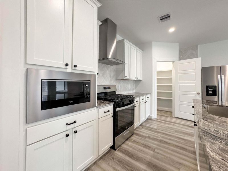 Furnished interior view inside a new home in , Houston (Image 6).