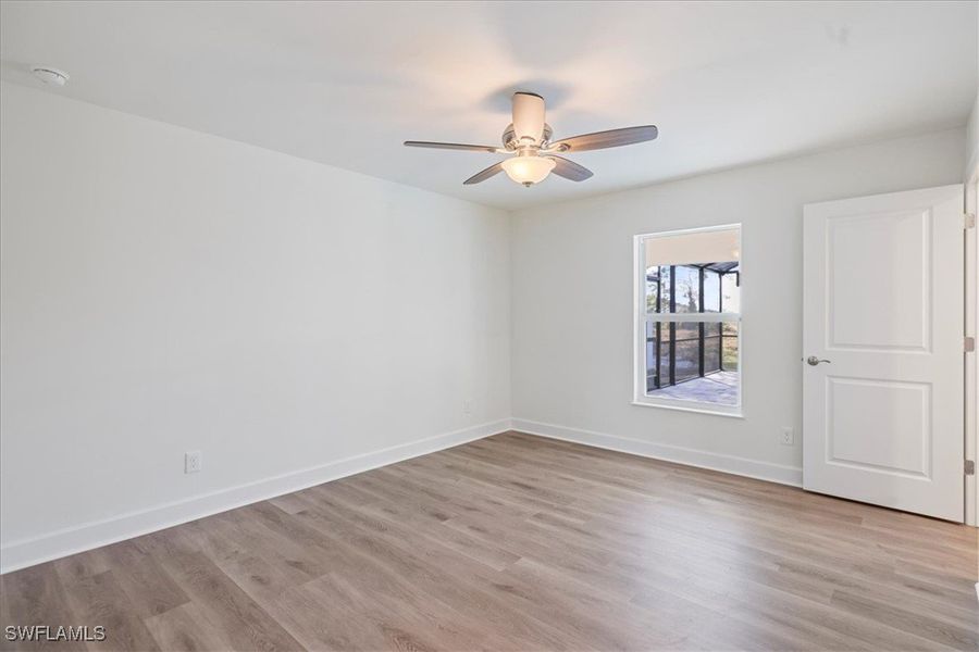 Spacious, unfurnished interior of a new home in Cape Coral, Cape Coral (Image 23).