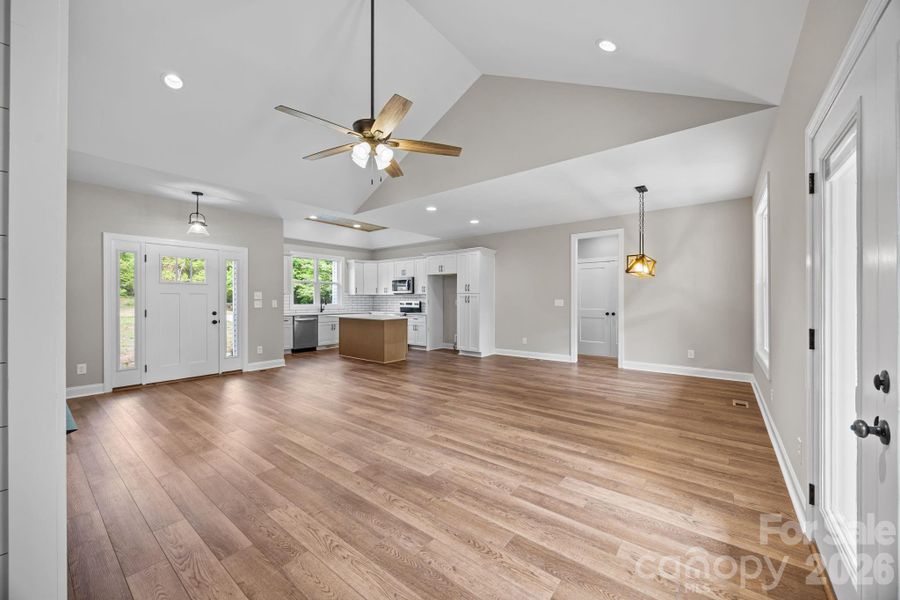 Spacious, unfurnished interior of a new home in , Salisbury (Image 33).