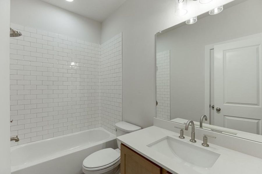 Furnished interior view inside a new home in , Buford (Image 10).