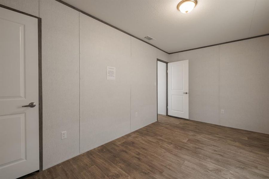 Spacious, unfurnished interior of a new home in , Hawley (Image 30).