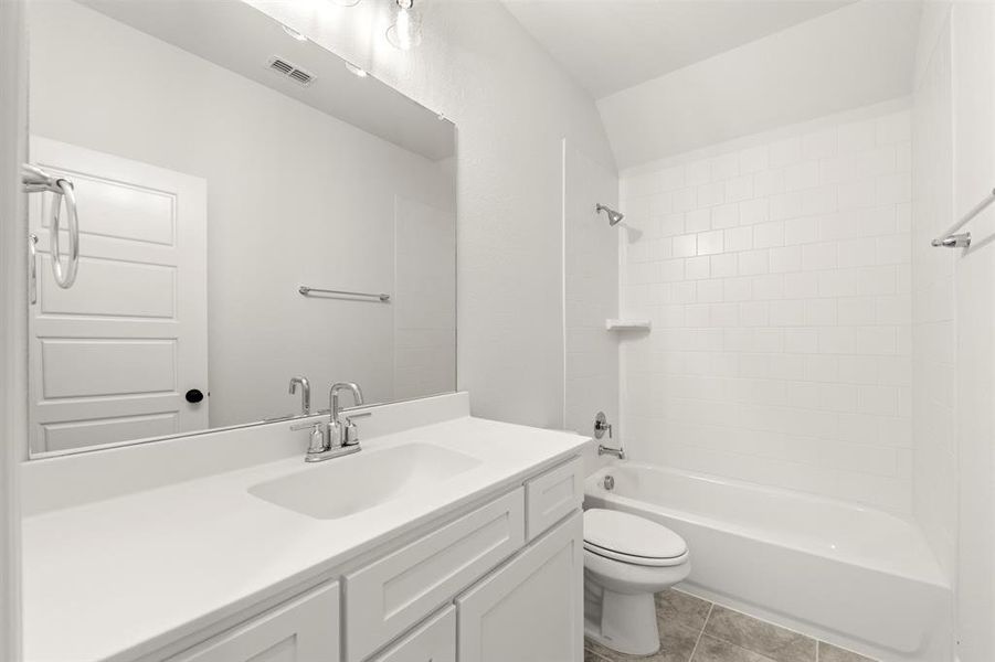 23. 814 Stoney - 3RD Bath