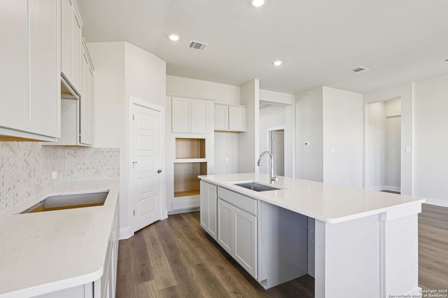 Furnished interior view inside a new home in Carmel Ranch, Schertz (Image 9).