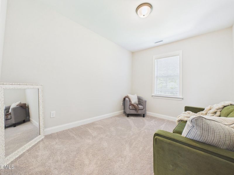 CAM06384G6-PR0014-STILL065