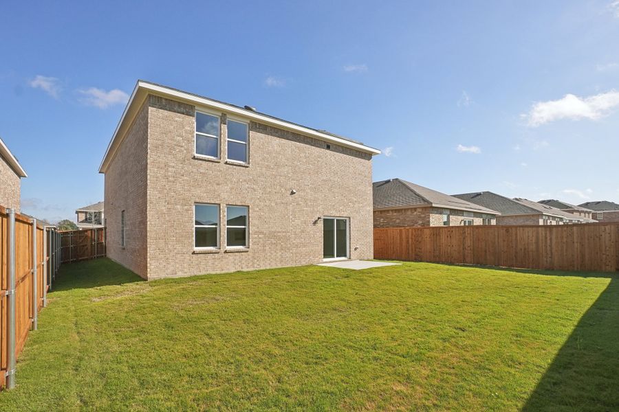 Representative exterior details of a home built from the Eclipse by Starlight Homes in Gateway Parks, Forney (Image 24). Representative exterior details of a home built from the Eclipse by Starlight Homes in Gateway Parks, Forney (Image 24).