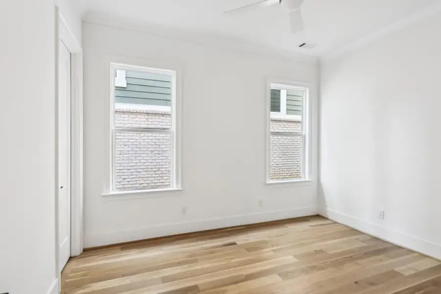 Spacious, unfurnished interior of a new home in , Marietta (Image 21).