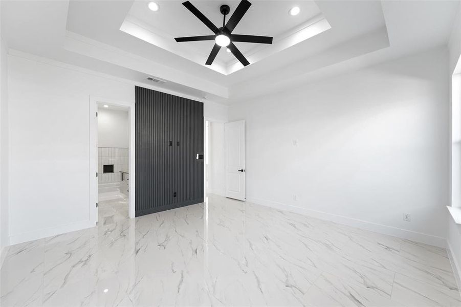 Spacious, unfurnished interior of a new home in , Dallas (Image 19).