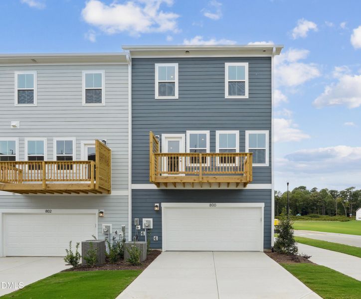 Mews at Holding Village 49_Exterior 2_10 Mews at Holding Village 49_Exterior 2_10