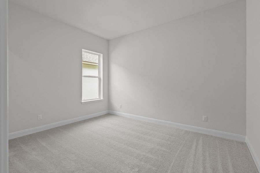 Representative unfurnished interior of a home built from the Monterrey by Beazer Homes in Cibolo Crossing, Universal City (Image 11).