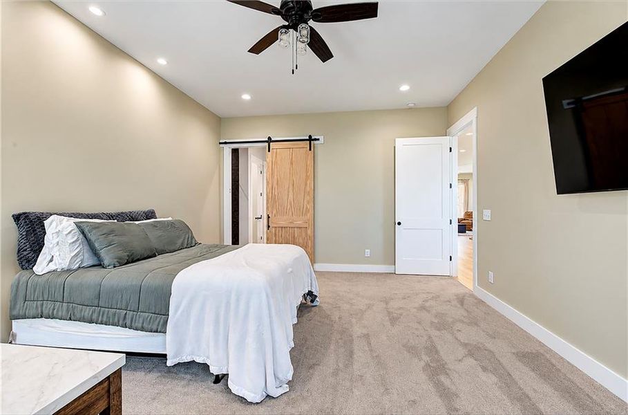 Furnished interior view inside a new home in , Calhoun (Image 43).