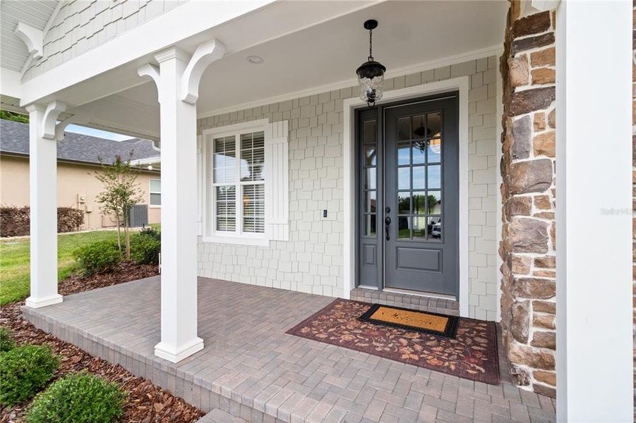 Exterior details and patio area of a home in , Lakeland (Image 3).