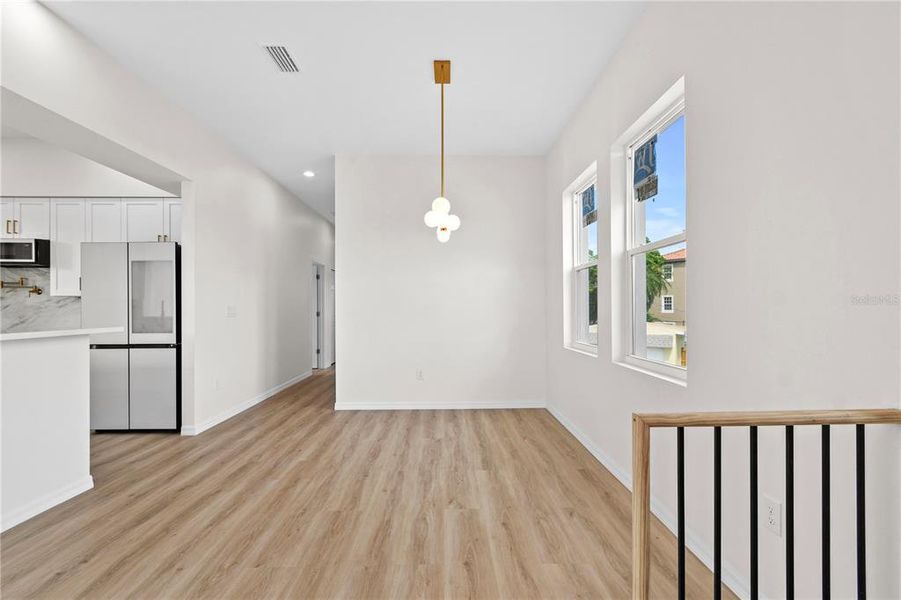 Spacious, unfurnished interior of a new home in , St. Petersburg (Image 49).