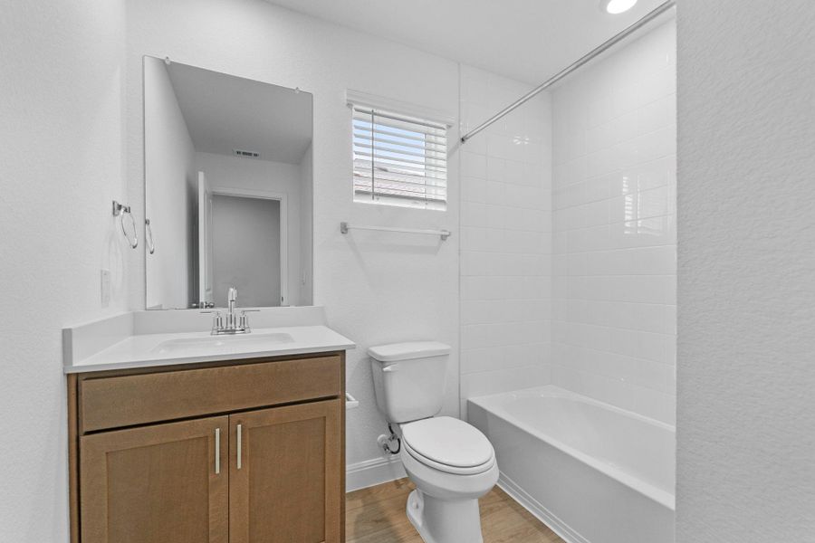 Furnished interior view inside a new home in Riverview, Georgetown (Image 12).