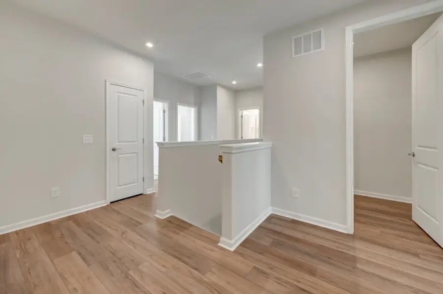 Spacious, unfurnished interior of a new home in Millstone, Cramerton (Image 18).