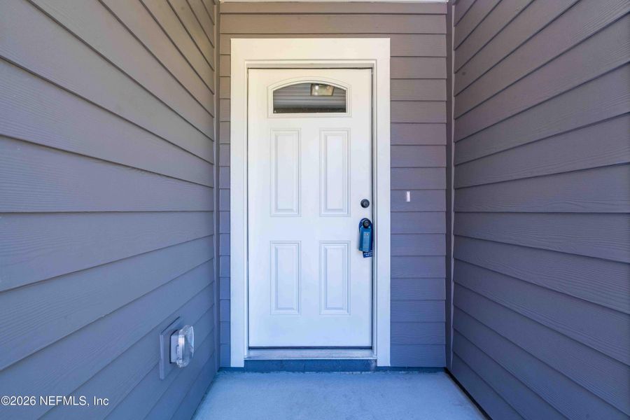 Exterior details and patio area of a home in , Jacksonville (Image 35).