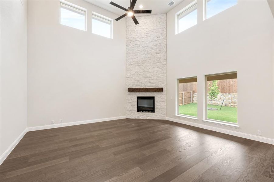 Spacious, unfurnished interior of a new home in Homestead at Daniel Farms, DeSoto (Image 38). Spacious, unfurnished interior of a new home in Homestead at Daniel Farms, DeSoto (Image 38).