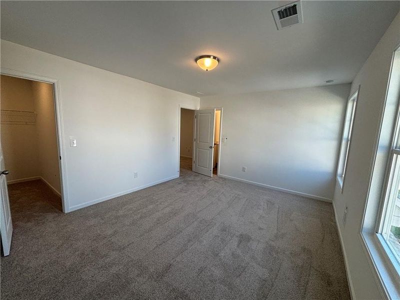 Spacious, unfurnished interior of a new home in Arbors at Richland Creek, Buford (Image 20).