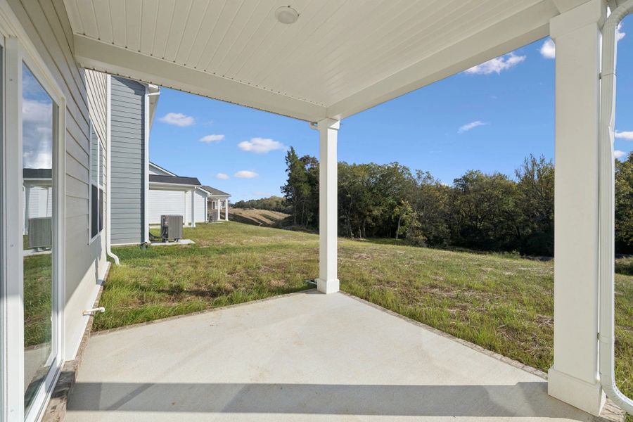 Exterior details and patio area of a home in Ascent at Arbor Ridge, La Vergne (Image 22).