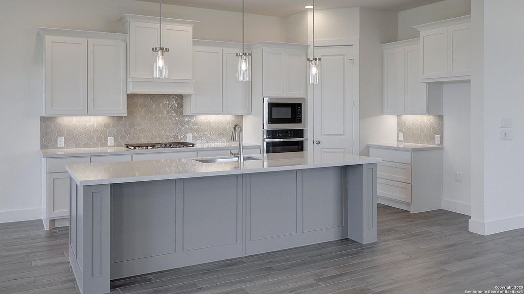 Furnished interior view inside a new home in Haby Hill 60', San Antonio (Image 11).