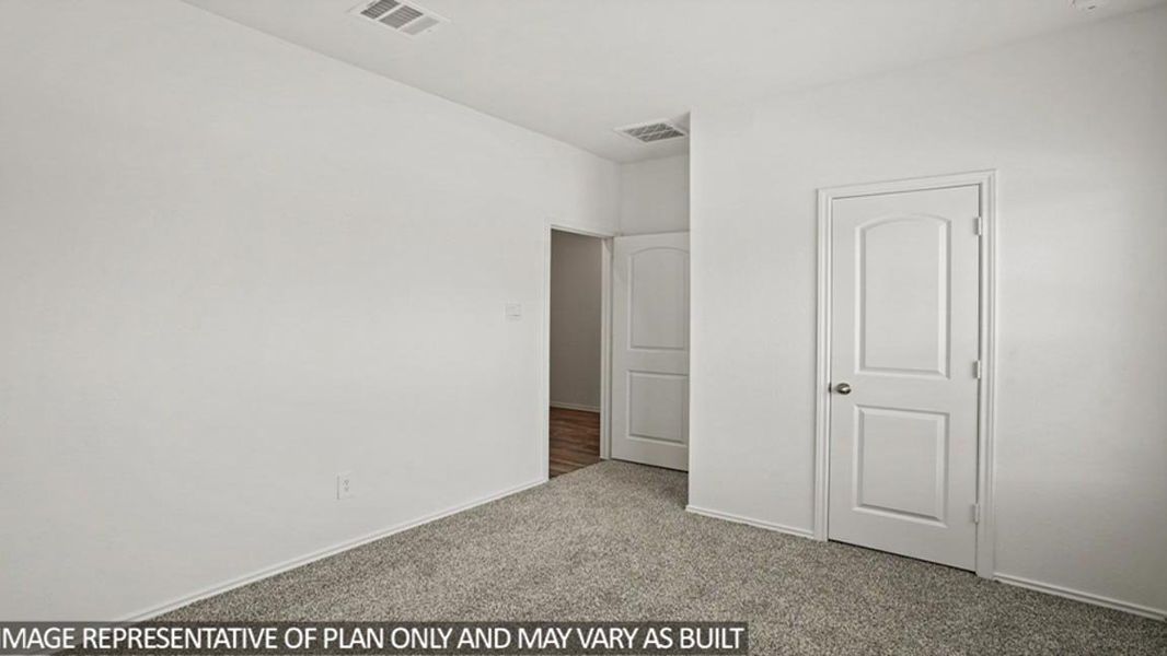 Spacious, unfurnished interior of a new home in Newport Pointe, Crosby (Image 9).