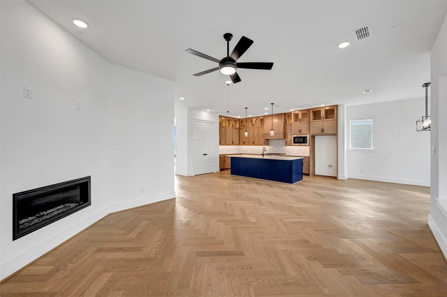 Spacious, unfurnished interior of a new home in Easthaven at Bridgeland Central - Horizon Collection, Cypress (Image 20).