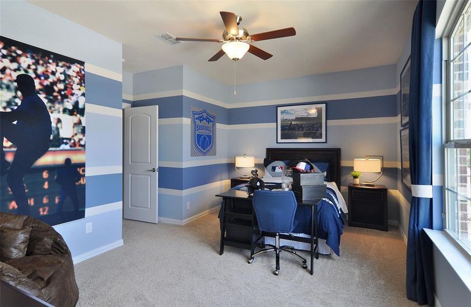 Spacious secondary bedroom with large windows Spacious secondary bedroom with large windows