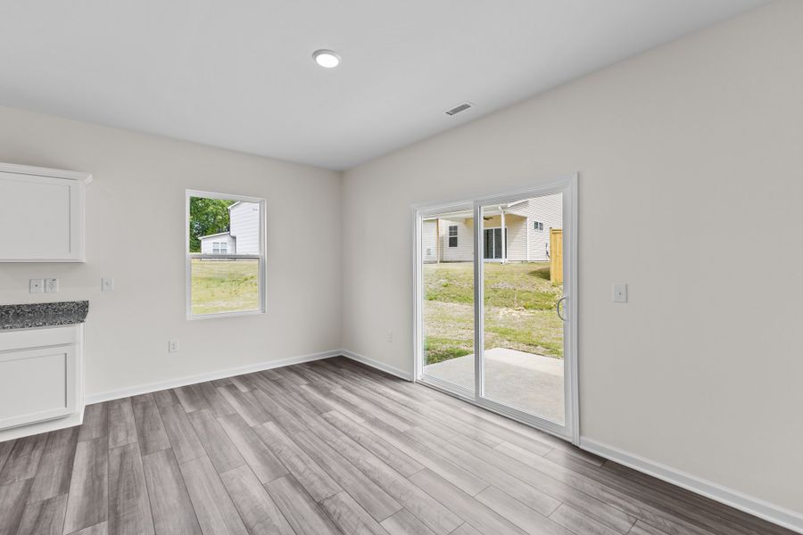 Representative unfurnished interior of a home built from the Radiance by Starlight Homes in Castlewood South, Taylor (Image 12).
