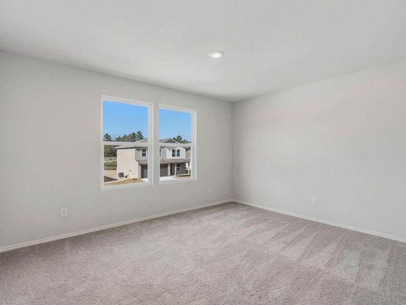 Spacious, unfurnished interior of a new home in Shirey Forest - Branches, Lufkin (Image 17).