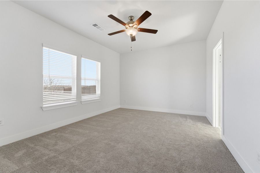 Spacious, unfurnished interior of a new home in Sagebrook, Argyle (Image 42). Spacious, unfurnished interior of a new home in Sagebrook, Argyle (Image 42).