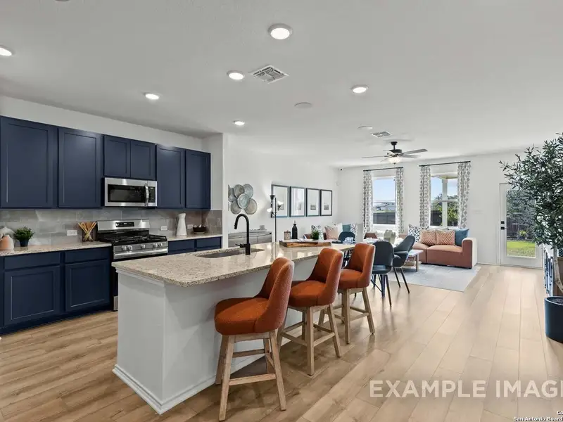 Furnished interior view inside a new home in Hannah Heights, Seguin (Image 7).