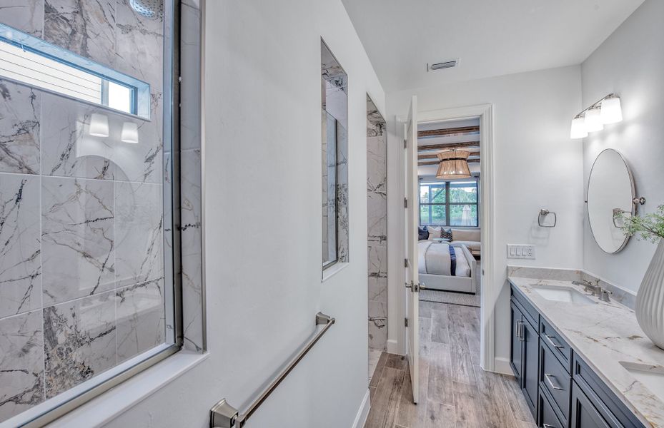 Owner's bathroom with double-sink vanity