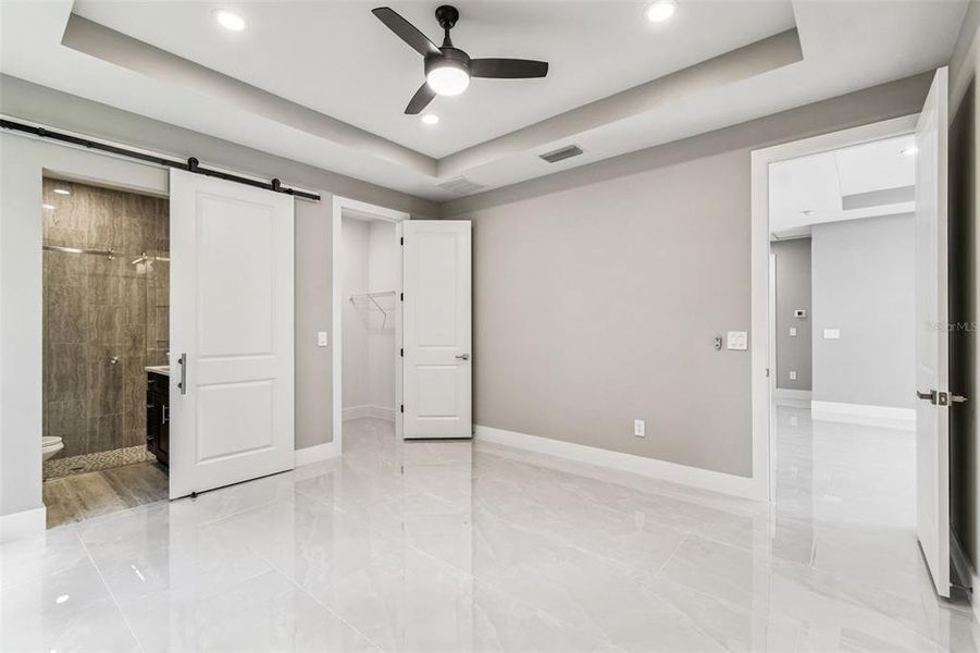 Spacious, unfurnished interior of a new home in , Brooksville (Image 37).