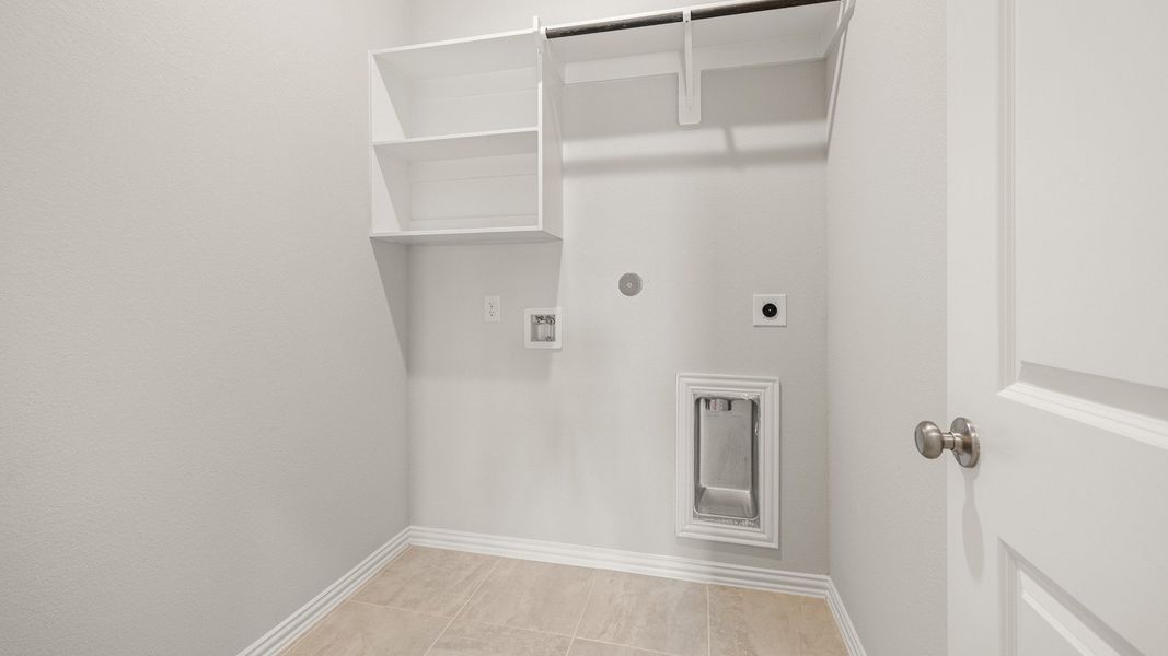 Furnished interior view inside a new home in River Ranch, Dayton (Image 20).