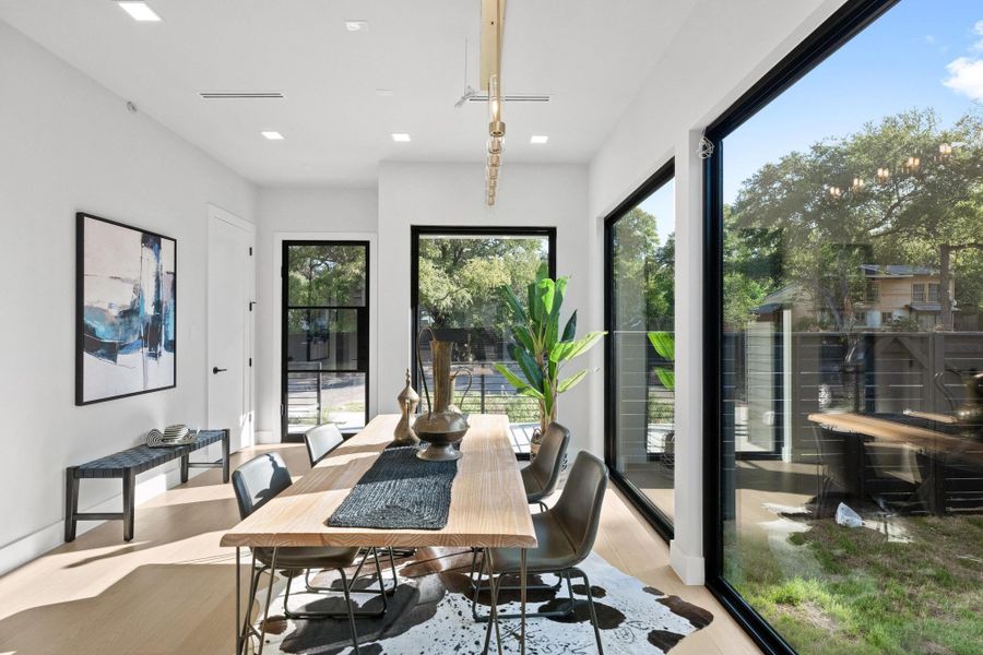 Furnished interior view inside a new home in , Austin (Image 27). Furnished interior view inside a new home in , Austin (Image 27).
