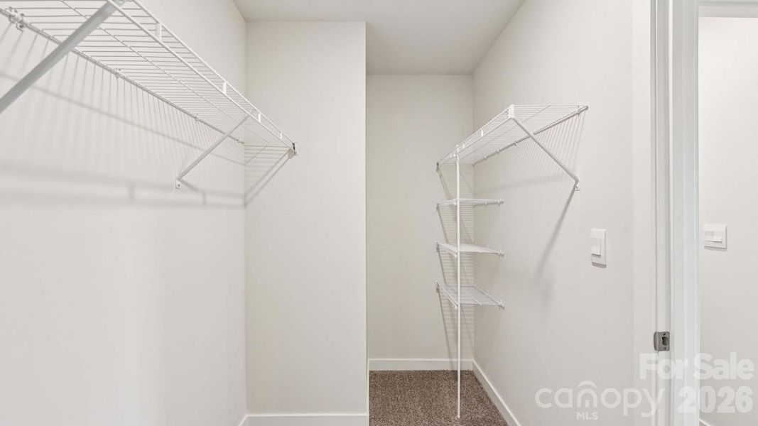 Spacious, unfurnished interior of a new home in Sonoma Hills, Charlotte (Image 20).