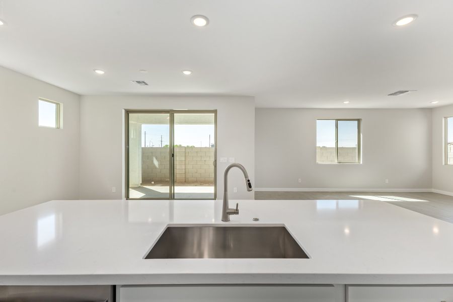Close-up of interior finishes inside a home in Rialta, Mesa (Image 9).