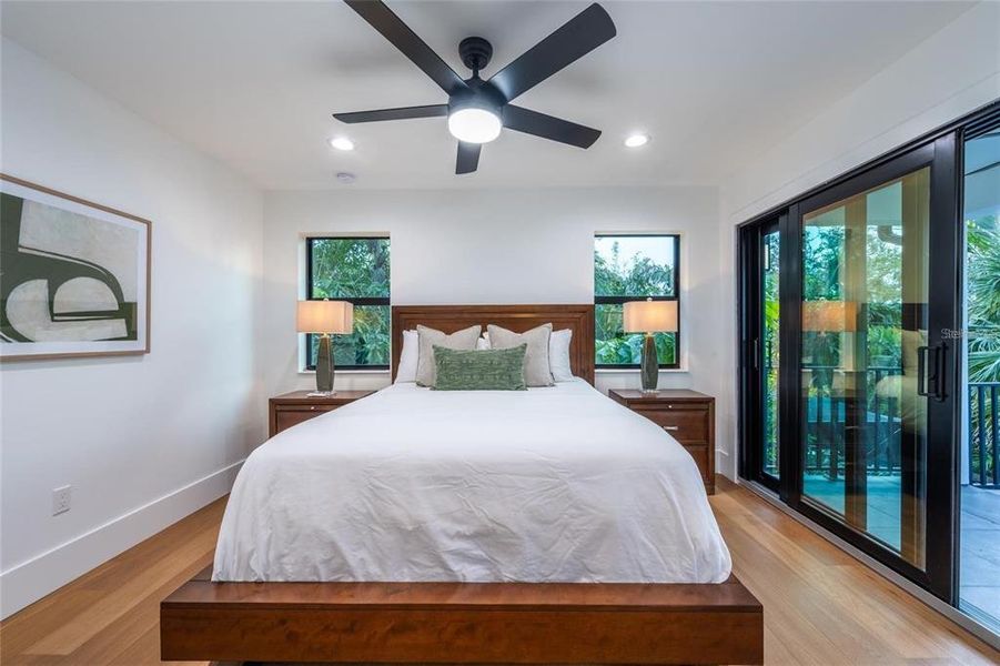 Furnished interior view inside a new home in , Sarasota (Image 5).