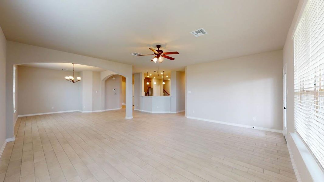Spacious, unfurnished interior of a new home in Sterling Meadows, Salado (Image 17).