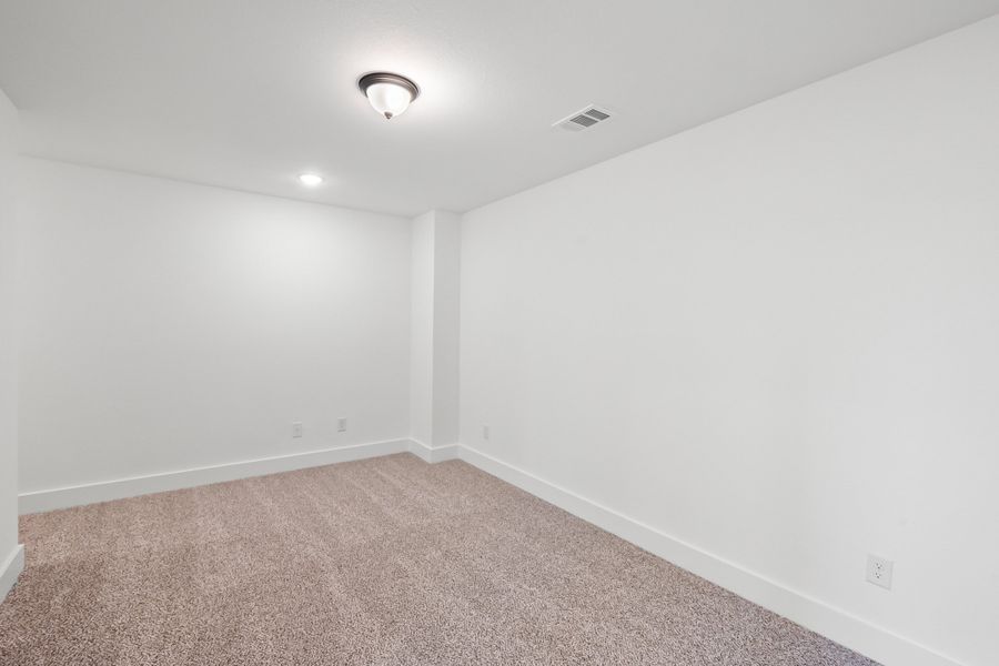 Spacious, unfurnished interior of a new home in Heritage Towne, Midlothian (Image 43). Spacious, unfurnished interior of a new home in Heritage Towne, Midlothian (Image 43).