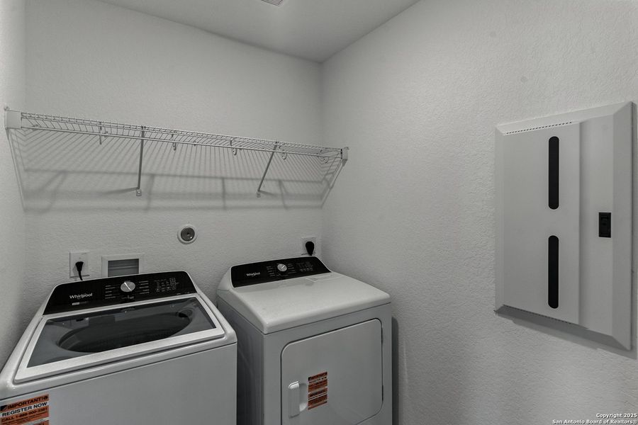 Close-up of interior finishes inside a home in Vista Real, Converse (Image 11).