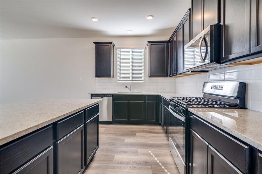 Furnished interior view inside a new home in Heartland Signature, Crandall (Image 6).