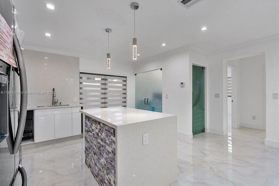 Furnished interior view inside a new home in , Hialeah (Image 5).