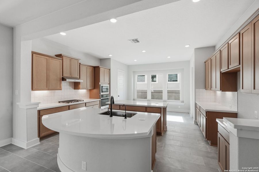 Furnished interior view inside a new home in Esperanza – New Phase Now Selling, Boerne (Image 19). Furnished interior view inside a new home in Esperanza – New Phase Now Selling, Boerne (Image 19).