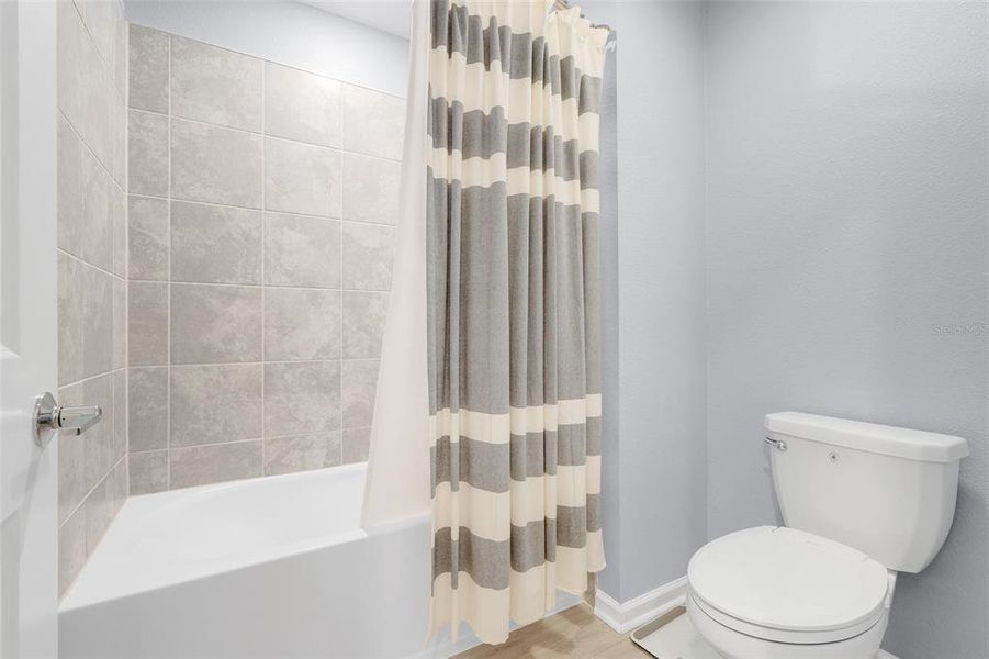 Furnished interior view inside a new home in , Clermont (Image 19). Furnished interior view inside a new home in , Clermont (Image 19).