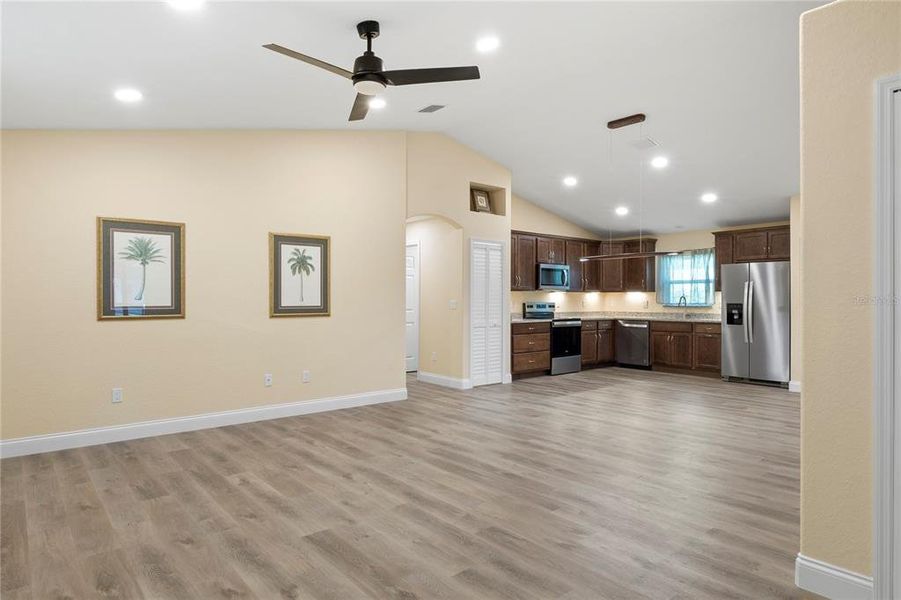 Spacious, unfurnished interior of a new home in , Palm Coast (Image 18).