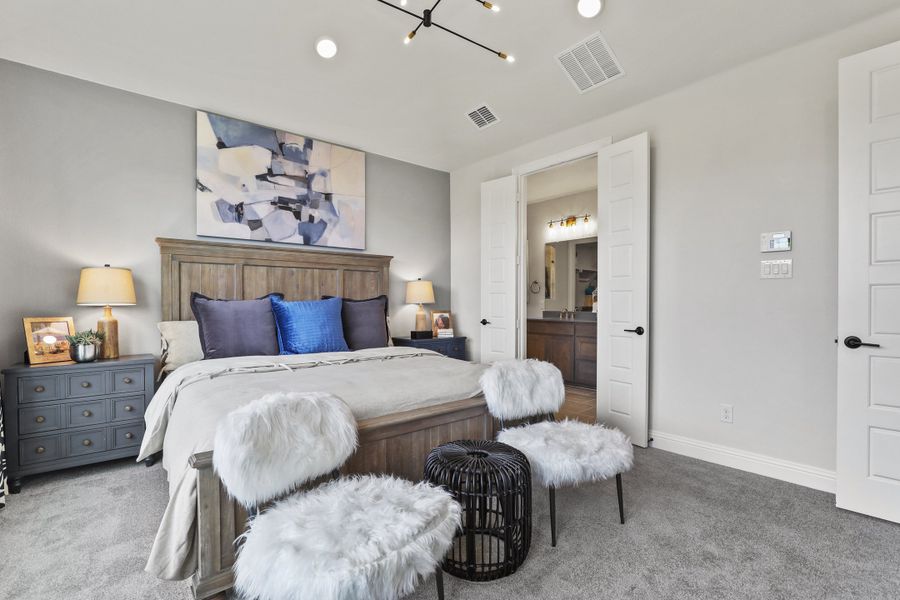 Representative furnished interior of a home built from the Laney by Cambridge Homes in Ribbonwood, Aubrey (Image 14).
